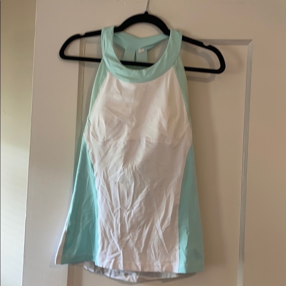 Lululemon workout top